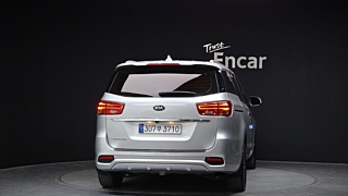 KIA CARNIVAL 2018