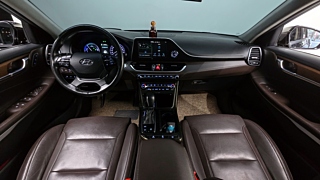 HYUNDAI GRANDEUR IG HYBRID 2018