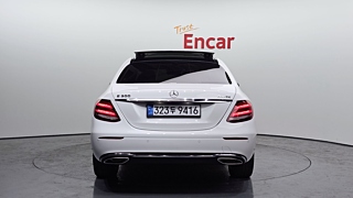 MERCEDES BENZ E-CLASS W213 2019