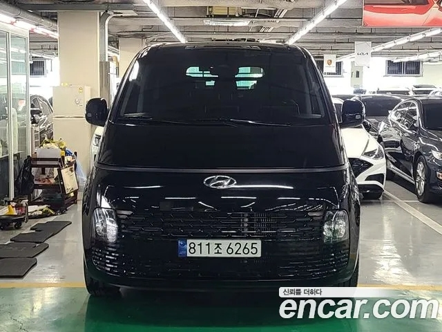 HYUNDAI STARIA 2023