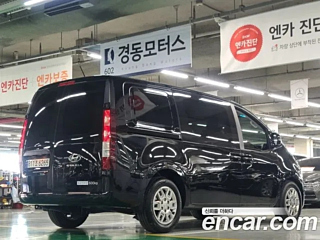 HYUNDAI STARIA 2023