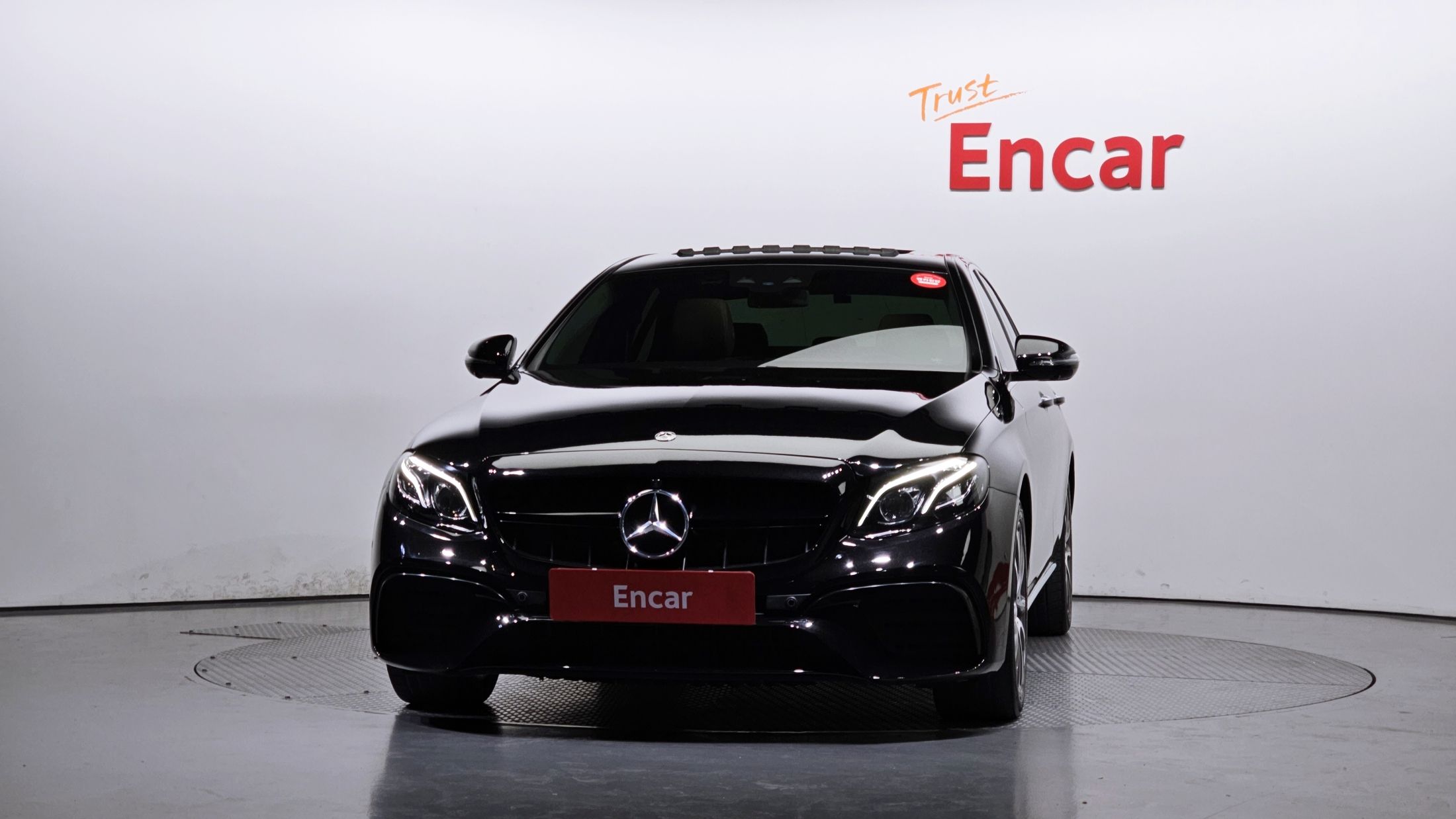MERCEDES BENZ E-CLASS W213 2019