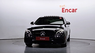 MERCEDES BENZ E-CLASS W213 2019