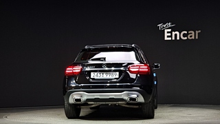 MERCEDES BENZ GLA-CLASS X156 2019