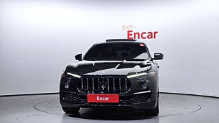 MASERATI LEVANTE 2022