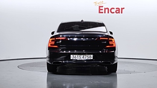 VOLVO S90 2017