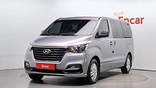 HYUNDAI STAREX GRAND  Van 5 Seater 2018