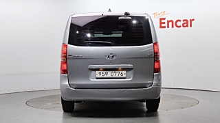 HYUNDAI STAREX GRAND  Van 5 Seater 2018