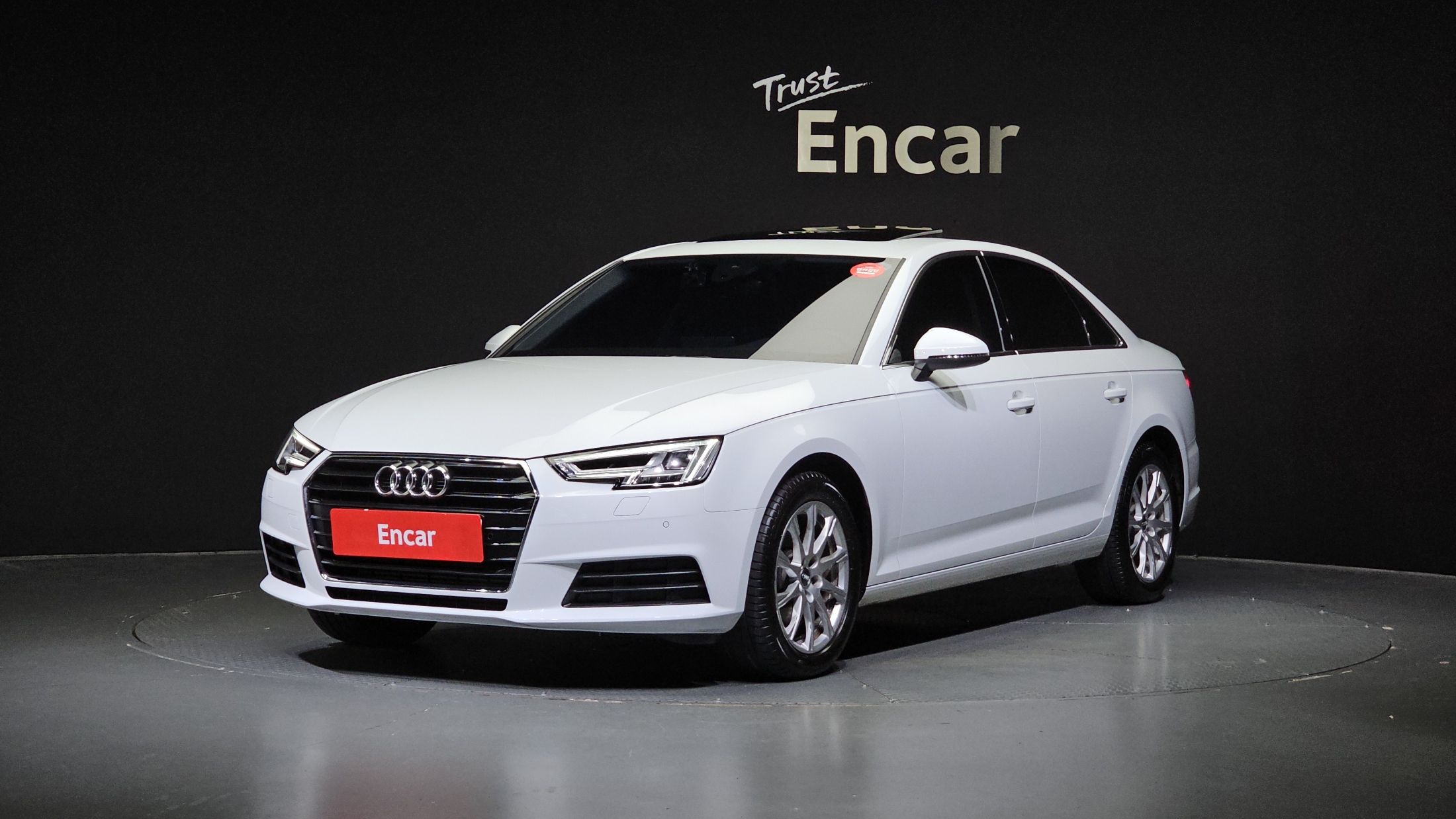 AUDI A4 B9