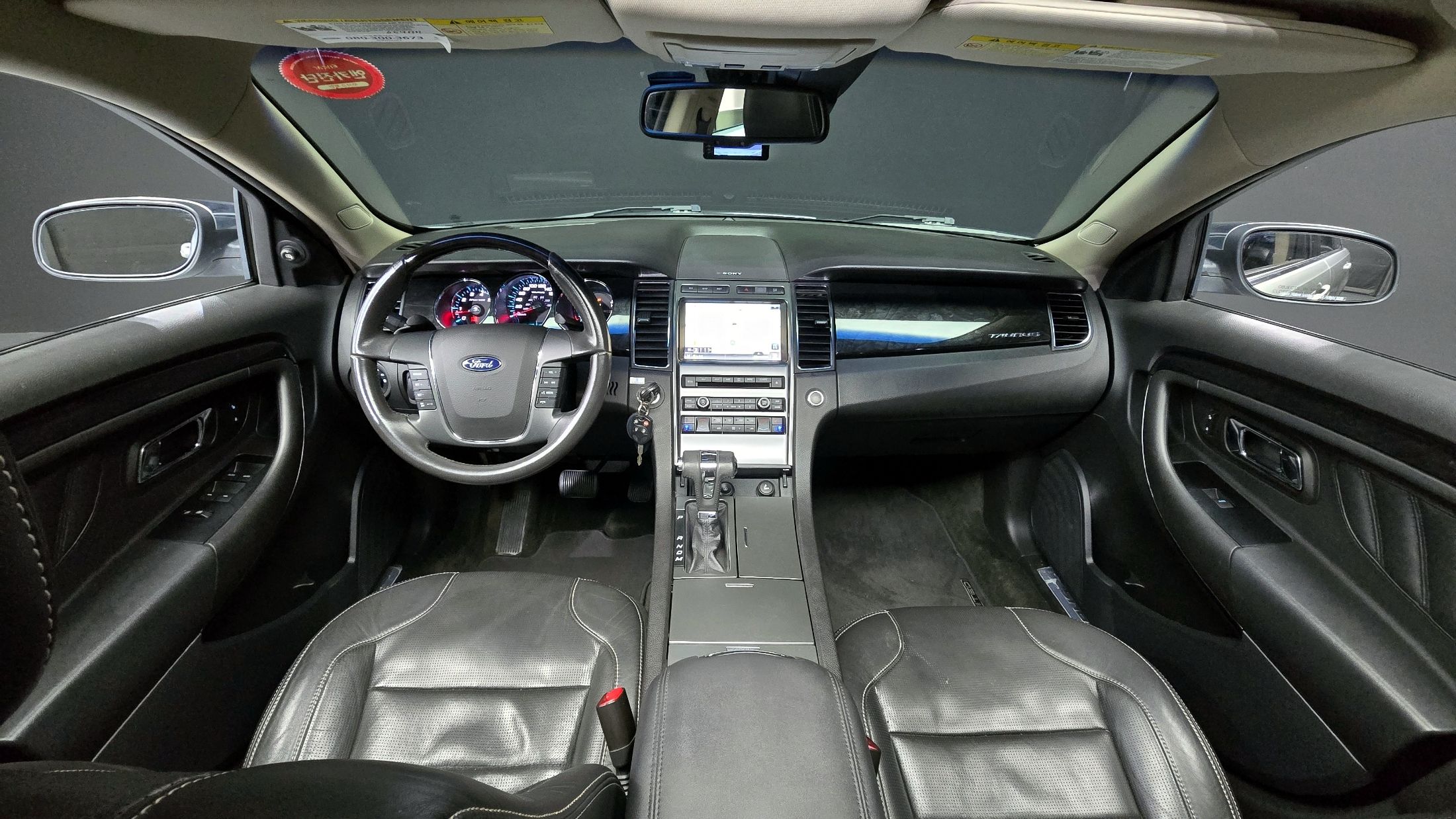 FORD TAURUS 2011