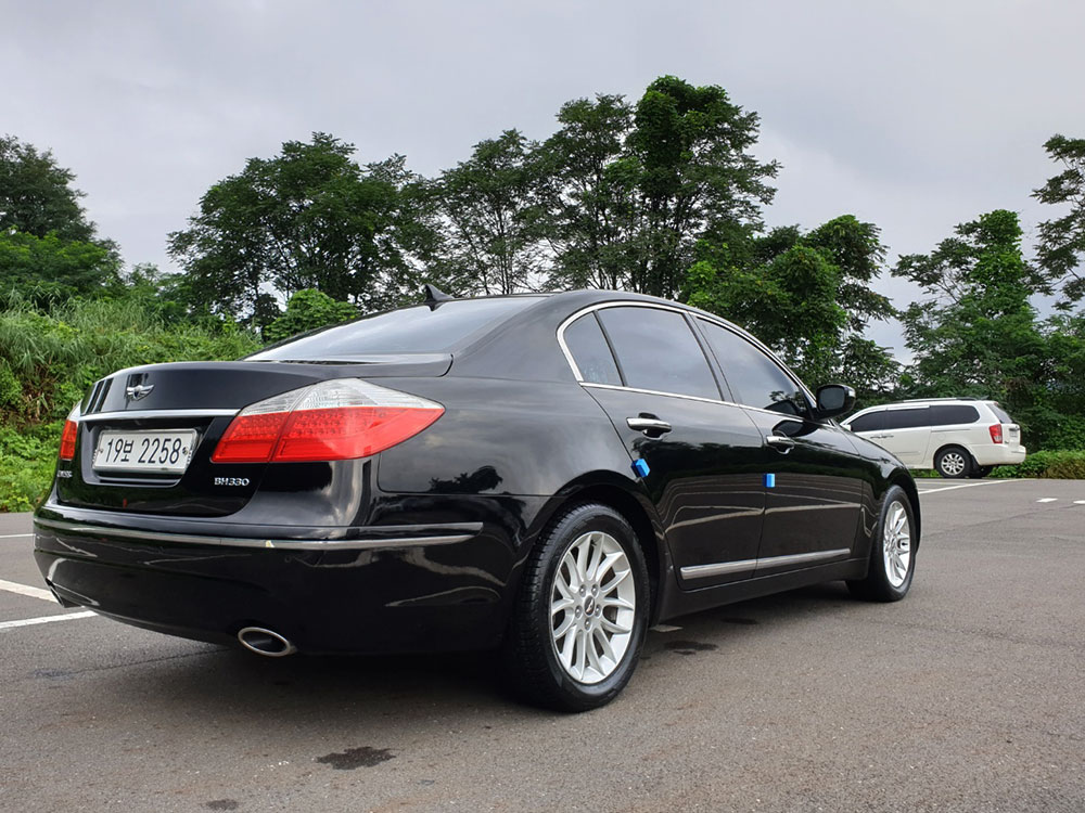 HYUNDAI GENESIS 2008