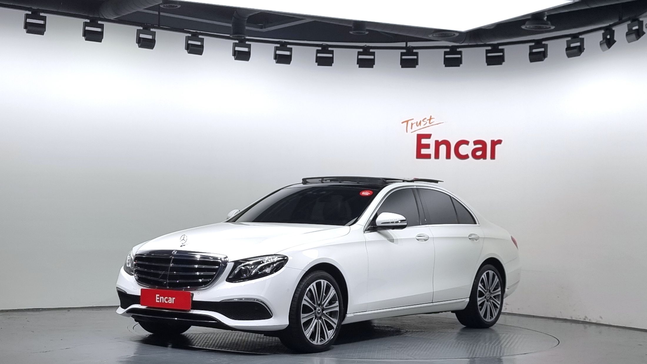 MERCEDES BENZ E-CLASS W213