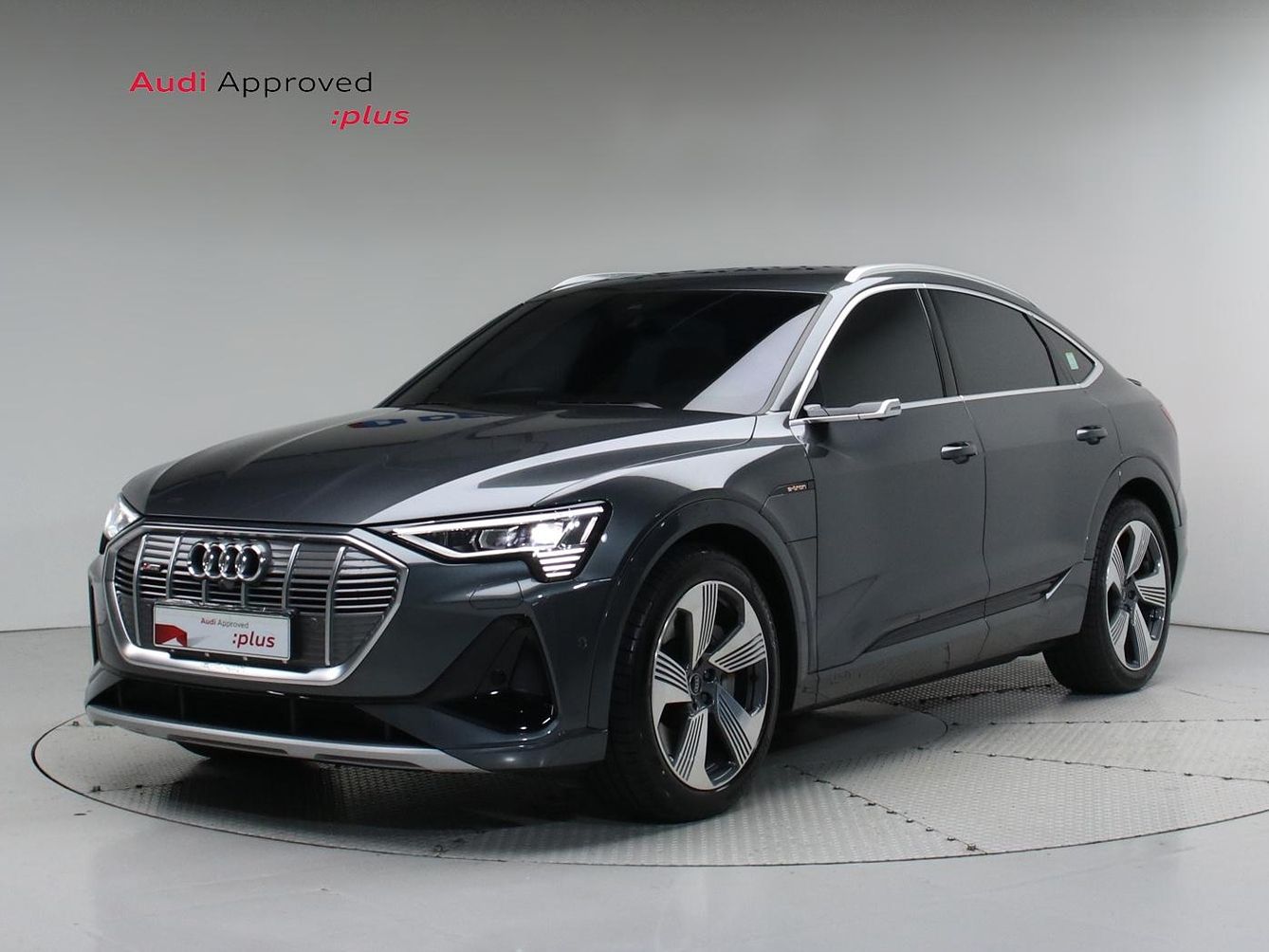 AUDI E-TRON