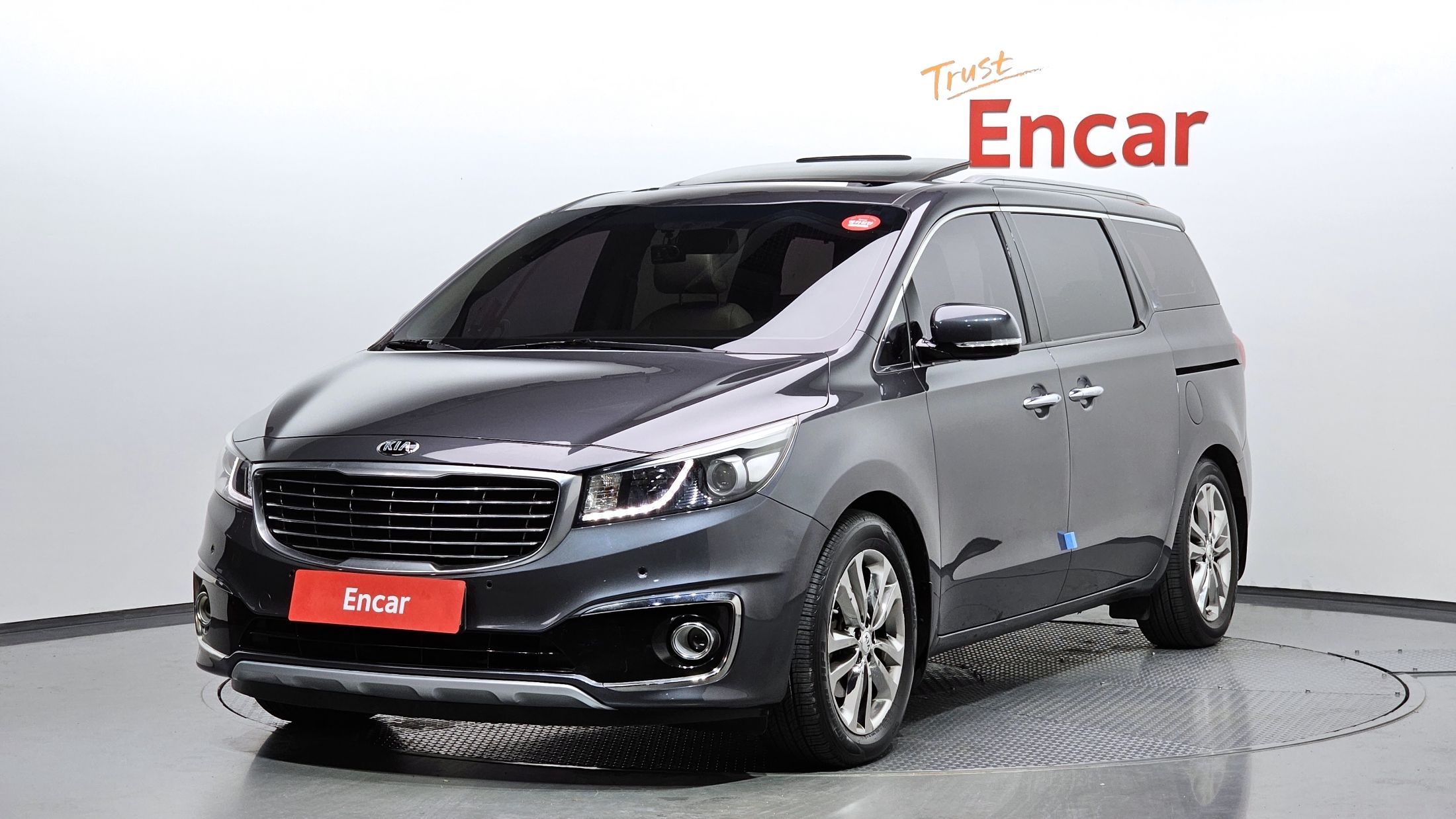 KIA CARNIVAL 2015