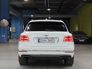 BENTLEY BENTAYGA 2018