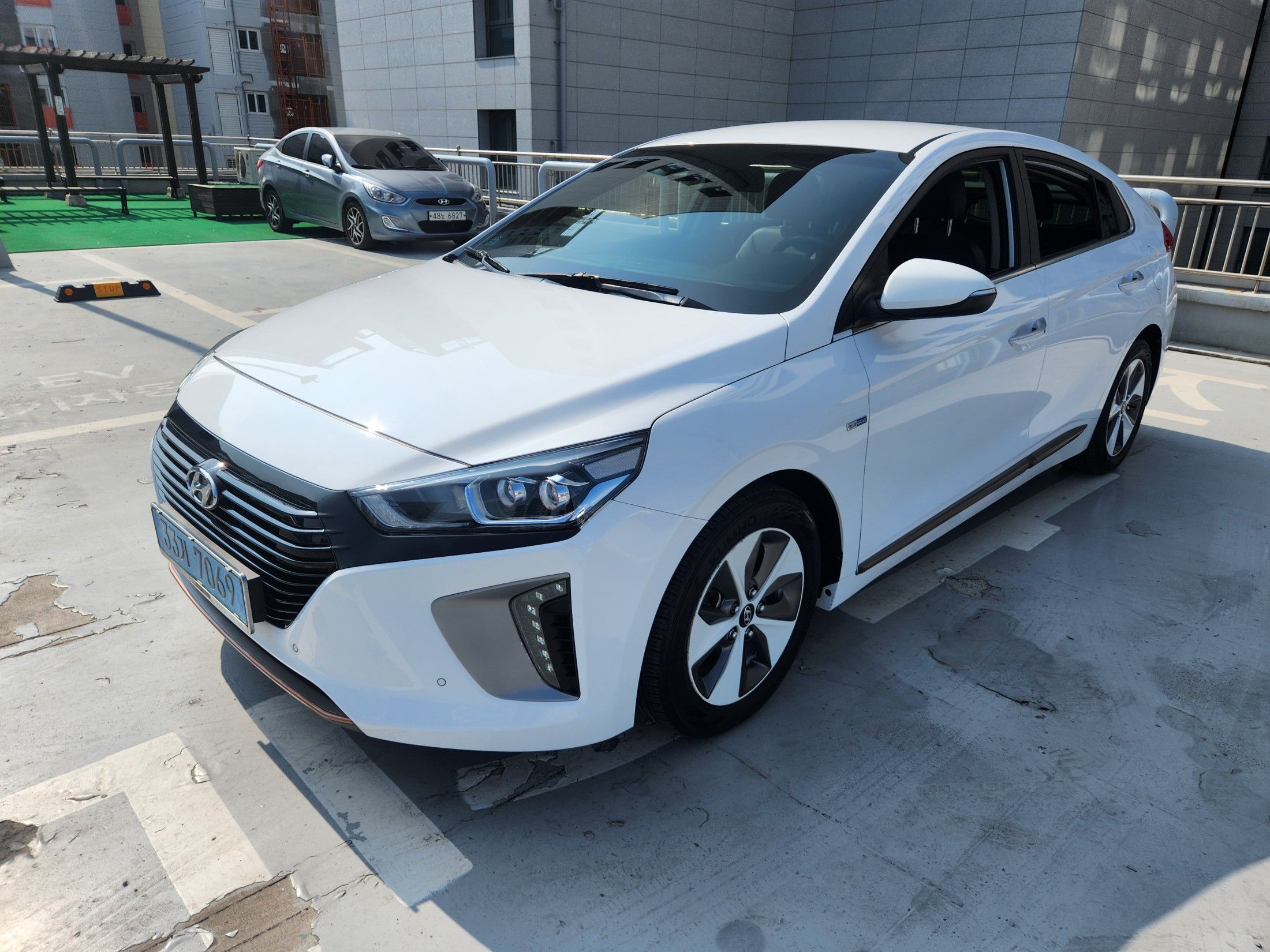 HYUNDAI IONIQ ELECTRIC