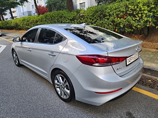 HYUNDAI AVANTE AD 2018