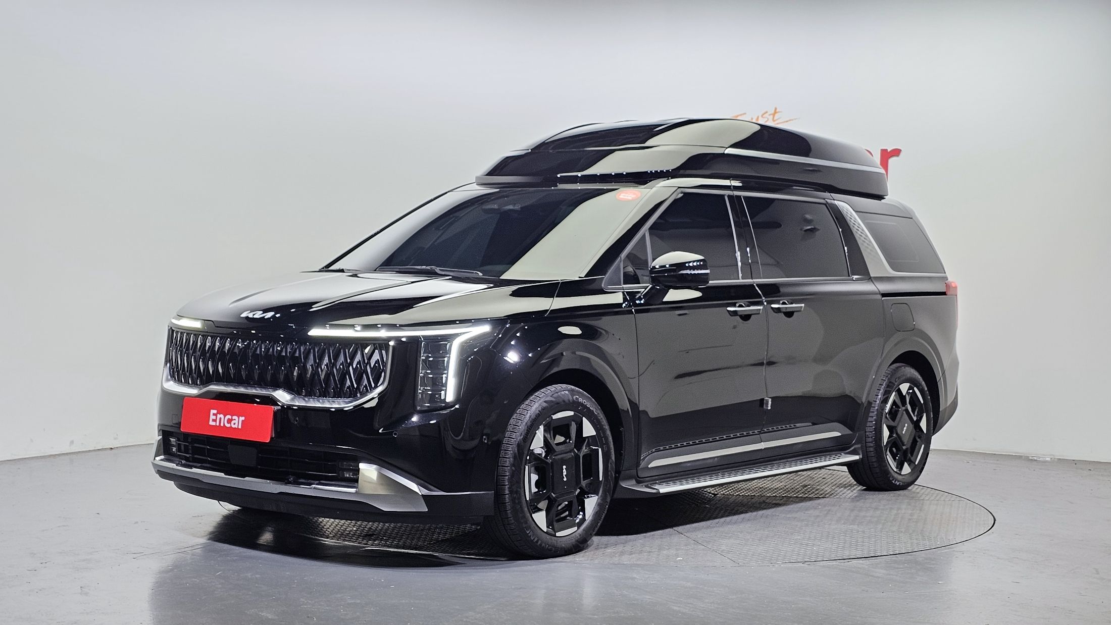 KIA CARNIVAL 2024