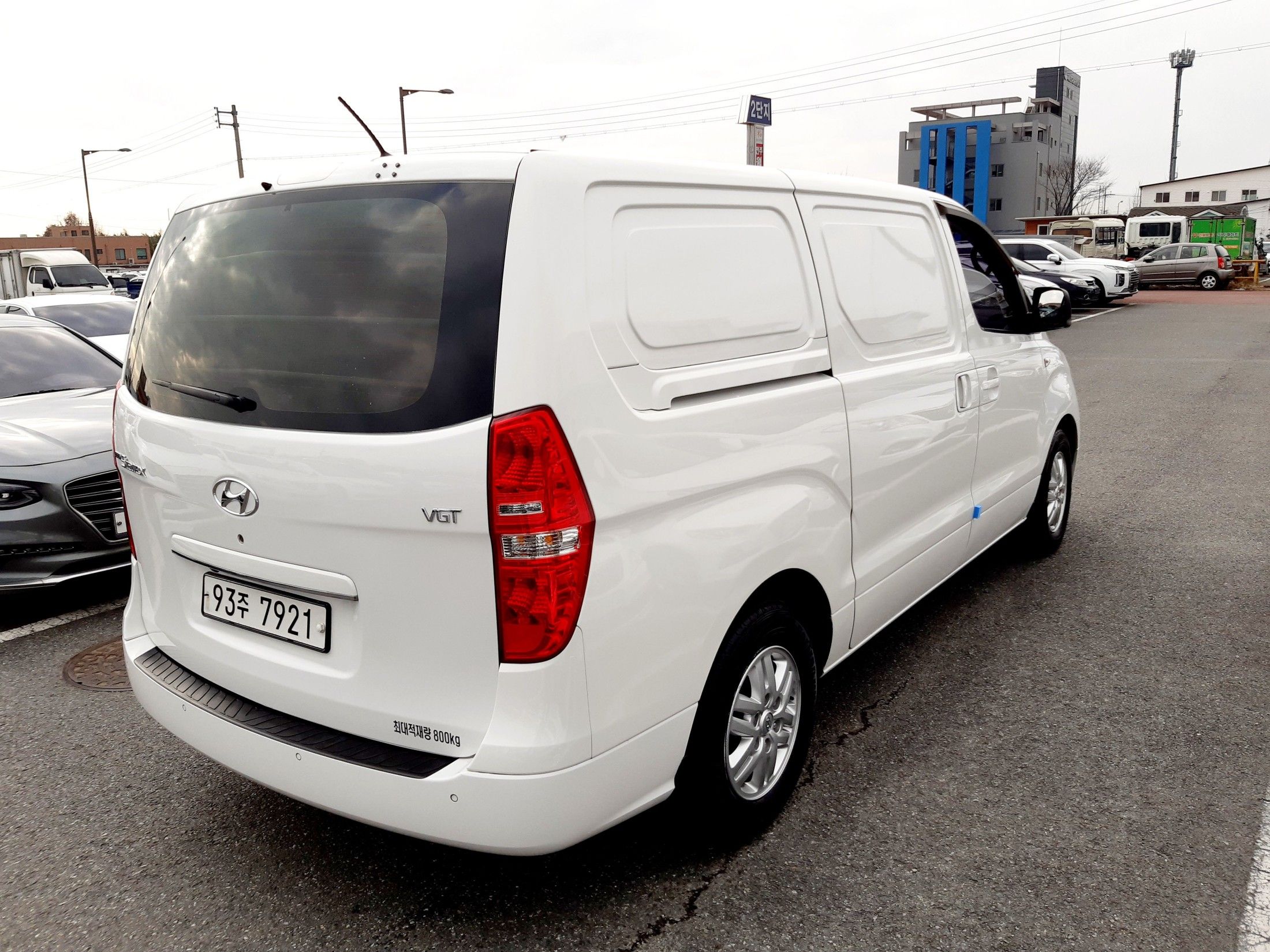 HYUNDAI STAREX GRAND