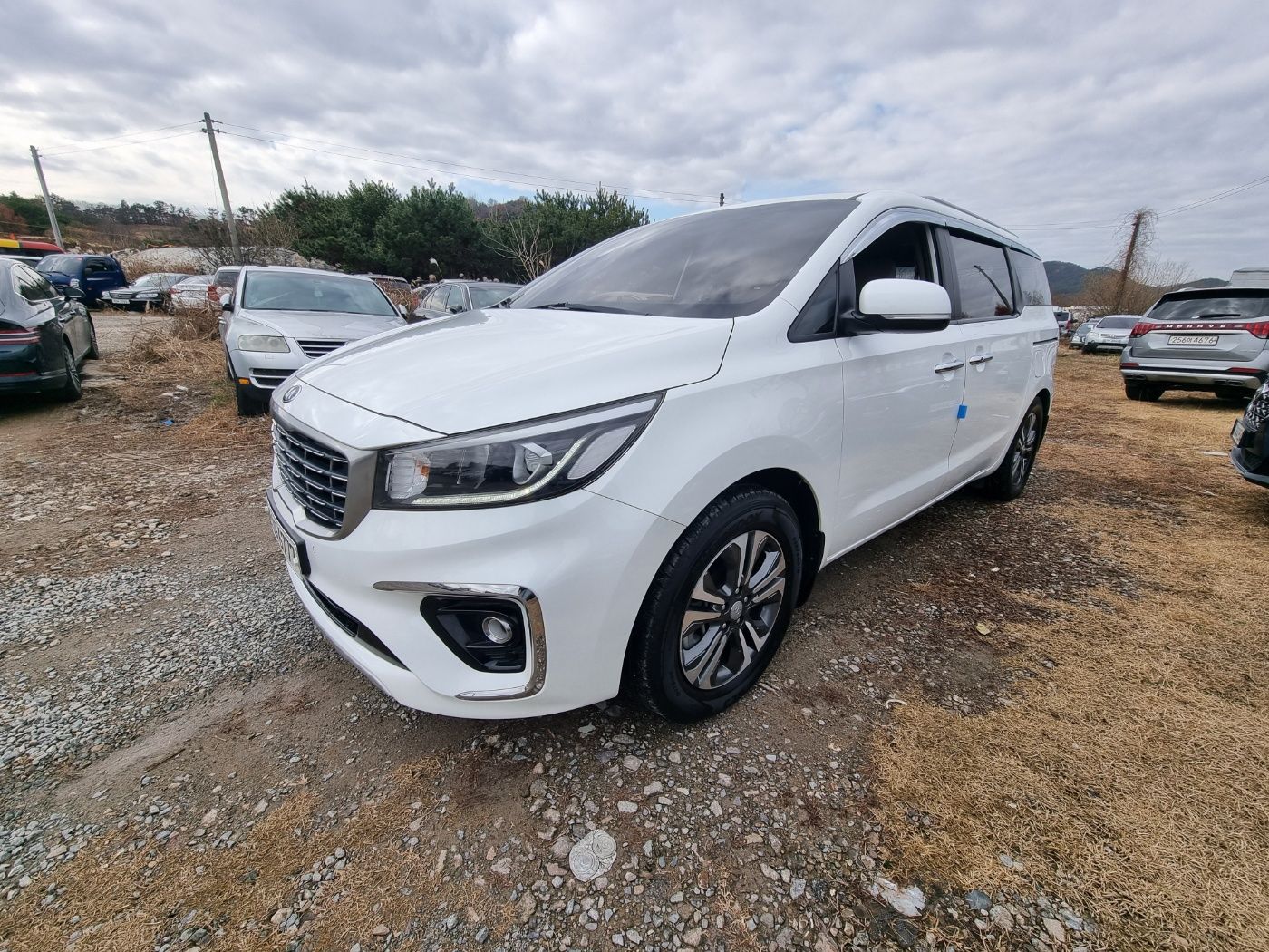 KIA CARNIVAL