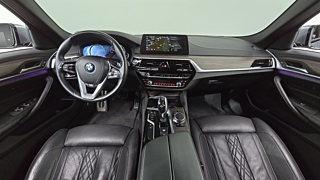 BMW 5-SERIES G30 2017