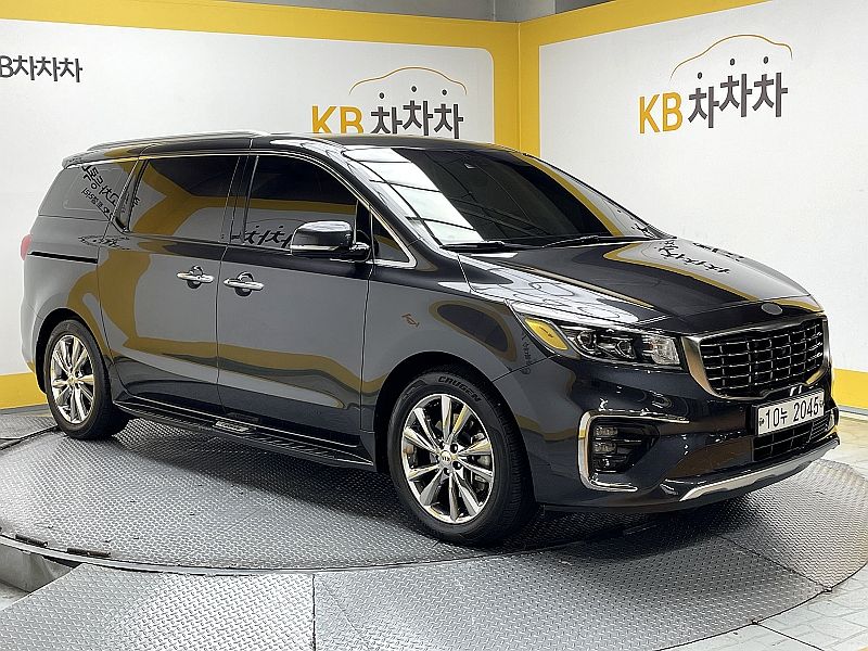 KIA CARNIVAL 2018