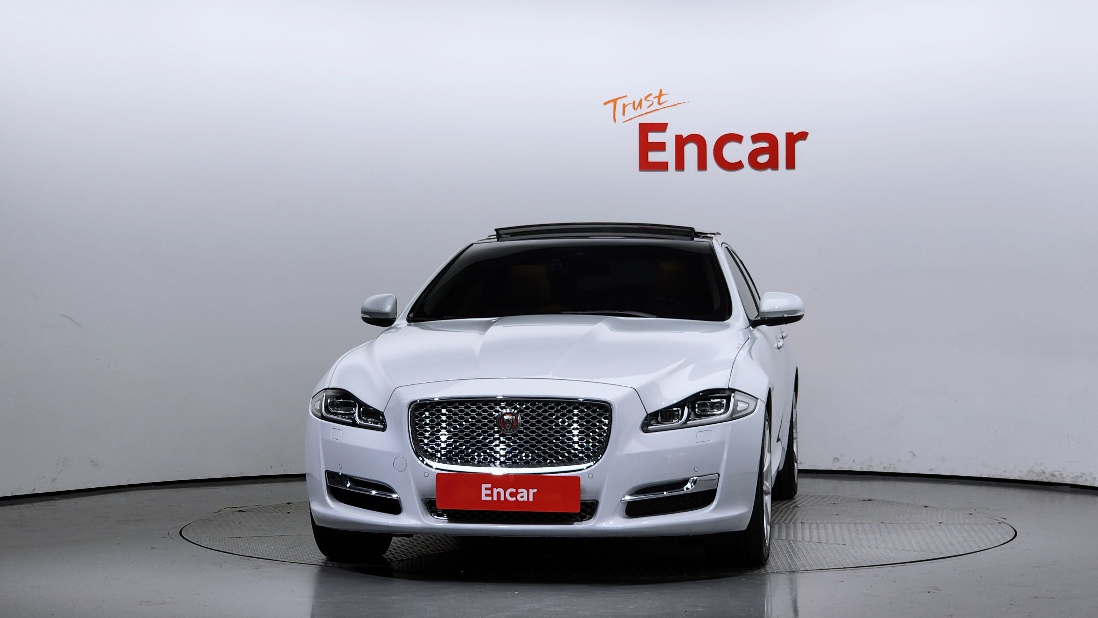 JAGUAR XJ 2017