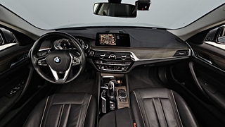 BMW 5-SERIES G30 2019