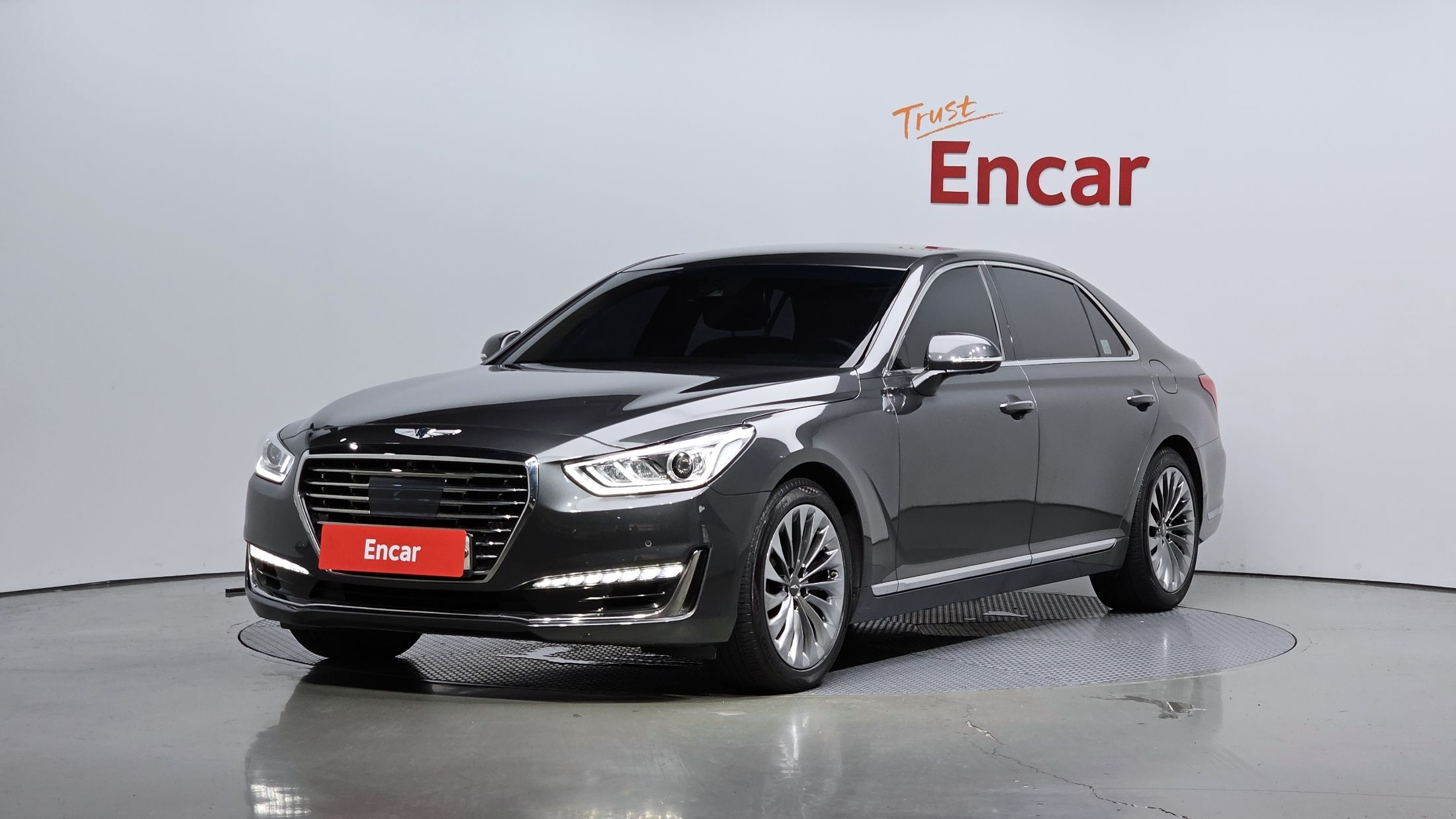 GENESIS EQ900