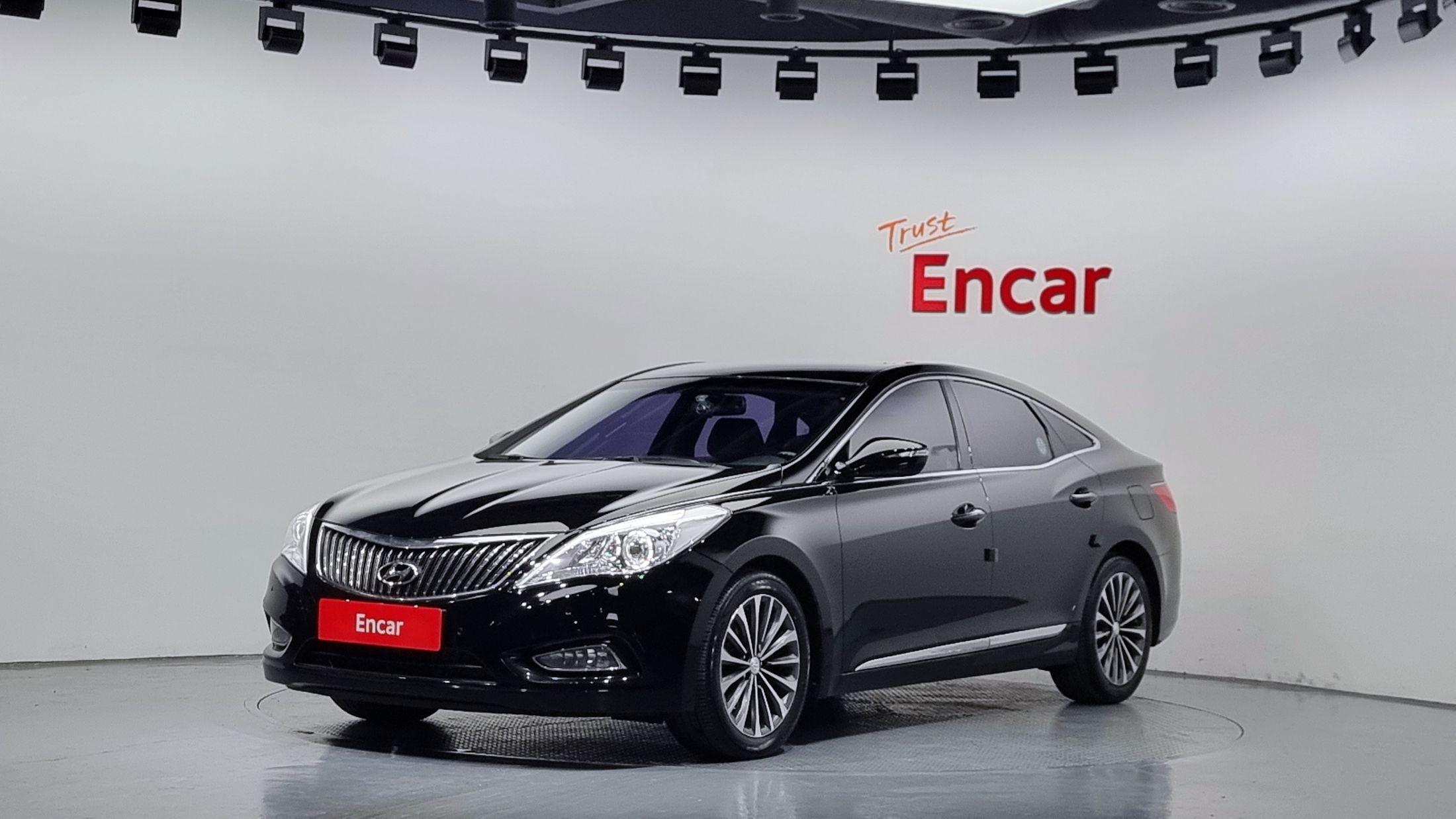 HYUNDAI GRANDEUR HG 2014