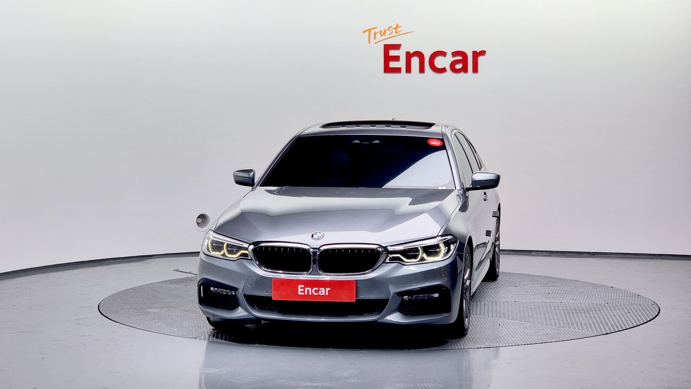 BMW 5-SERIES G30 2017