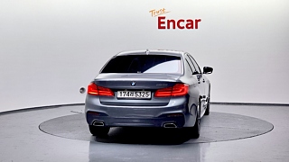 BMW 5-SERIES G30 2017
