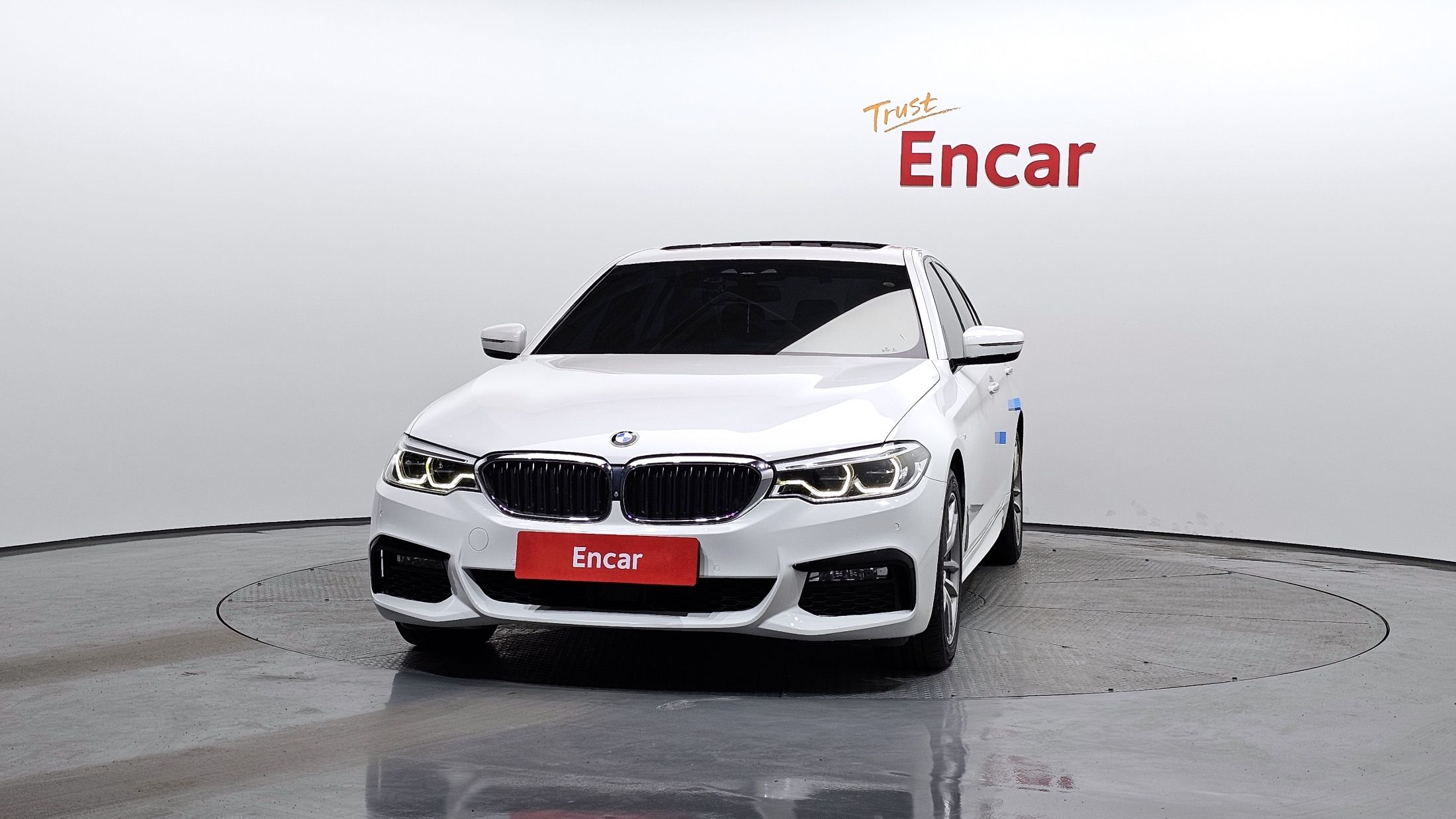 BMW 5-SERIES G30 2017
