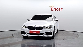 BMW 5-SERIES G30 2017