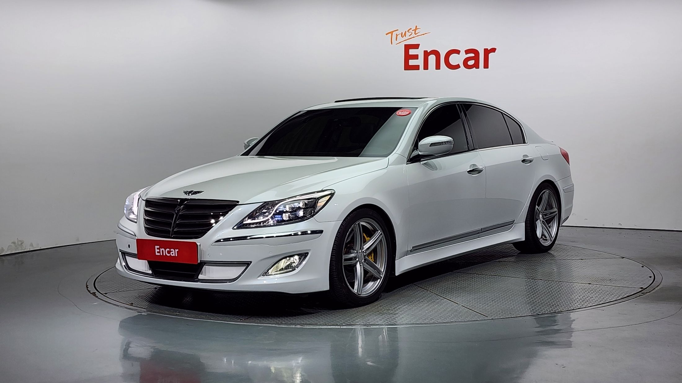 HYUNDAI GENESIS 2011