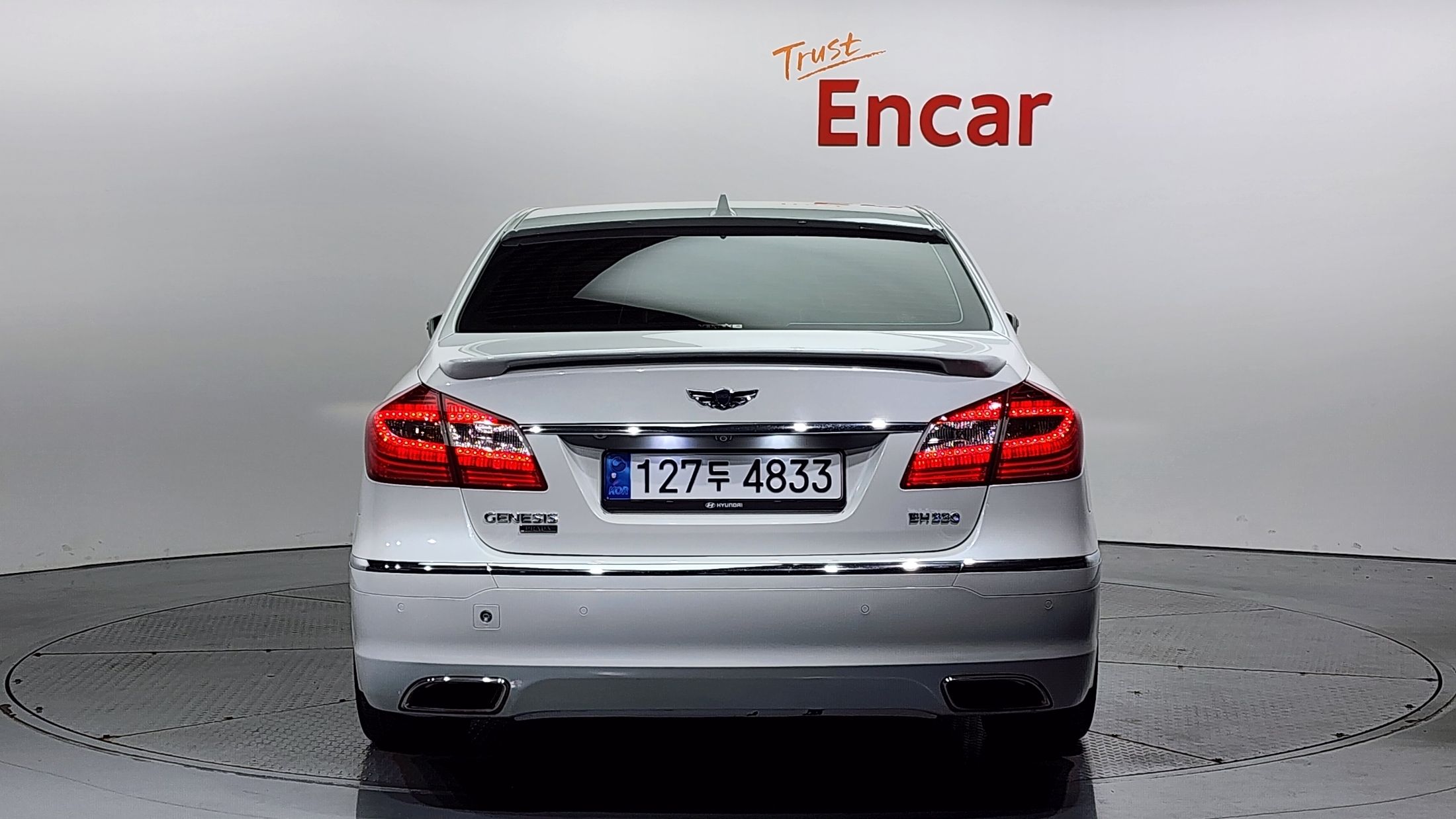HYUNDAI GENESIS 2011