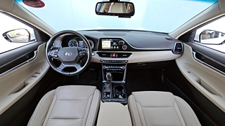 HYUNDAI GRANDEUR IG HYBRID 2017