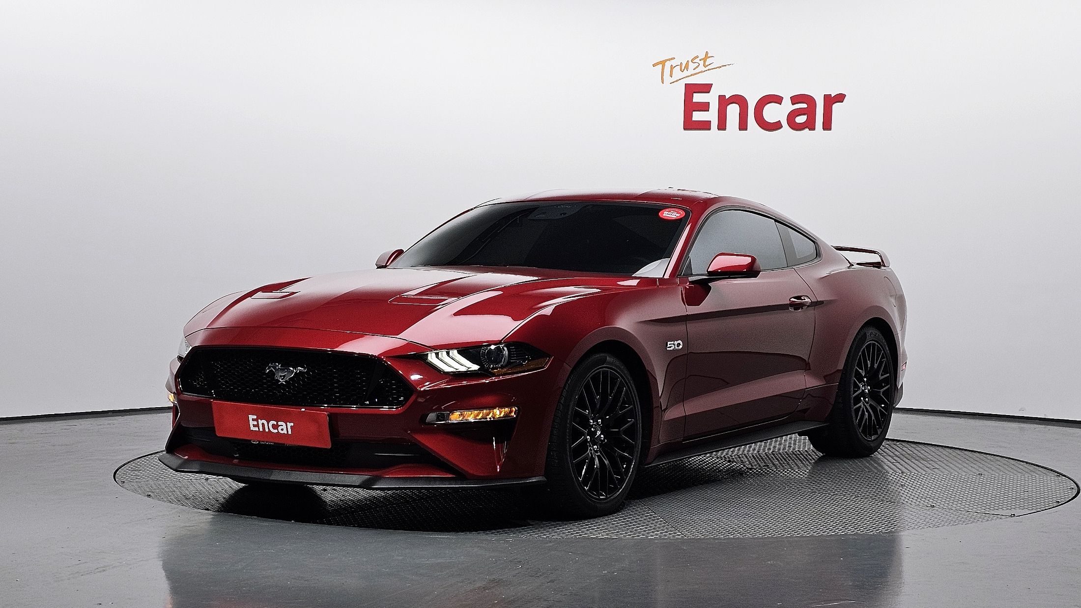 FORD MUSTANG