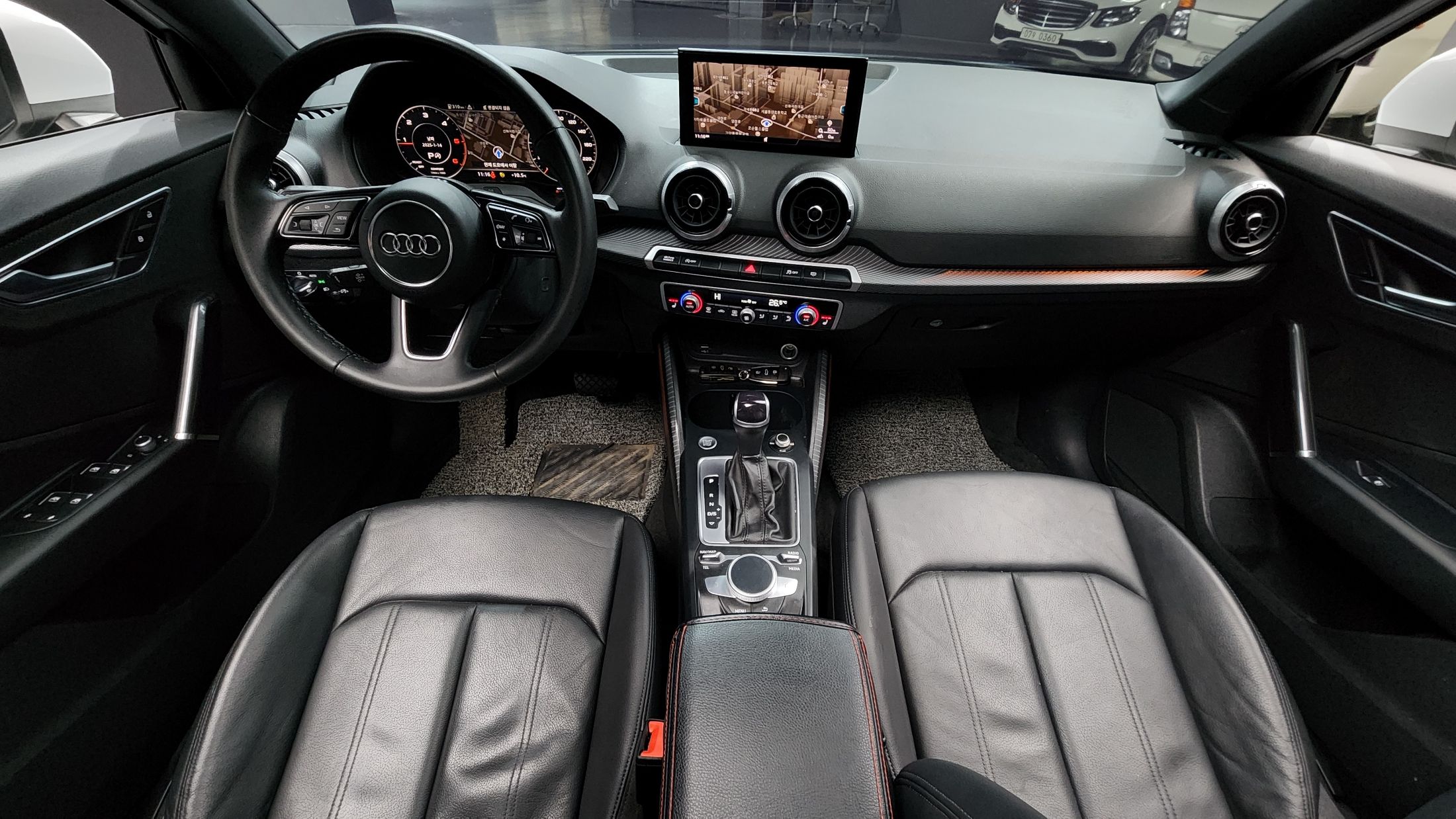 AUDI Q2