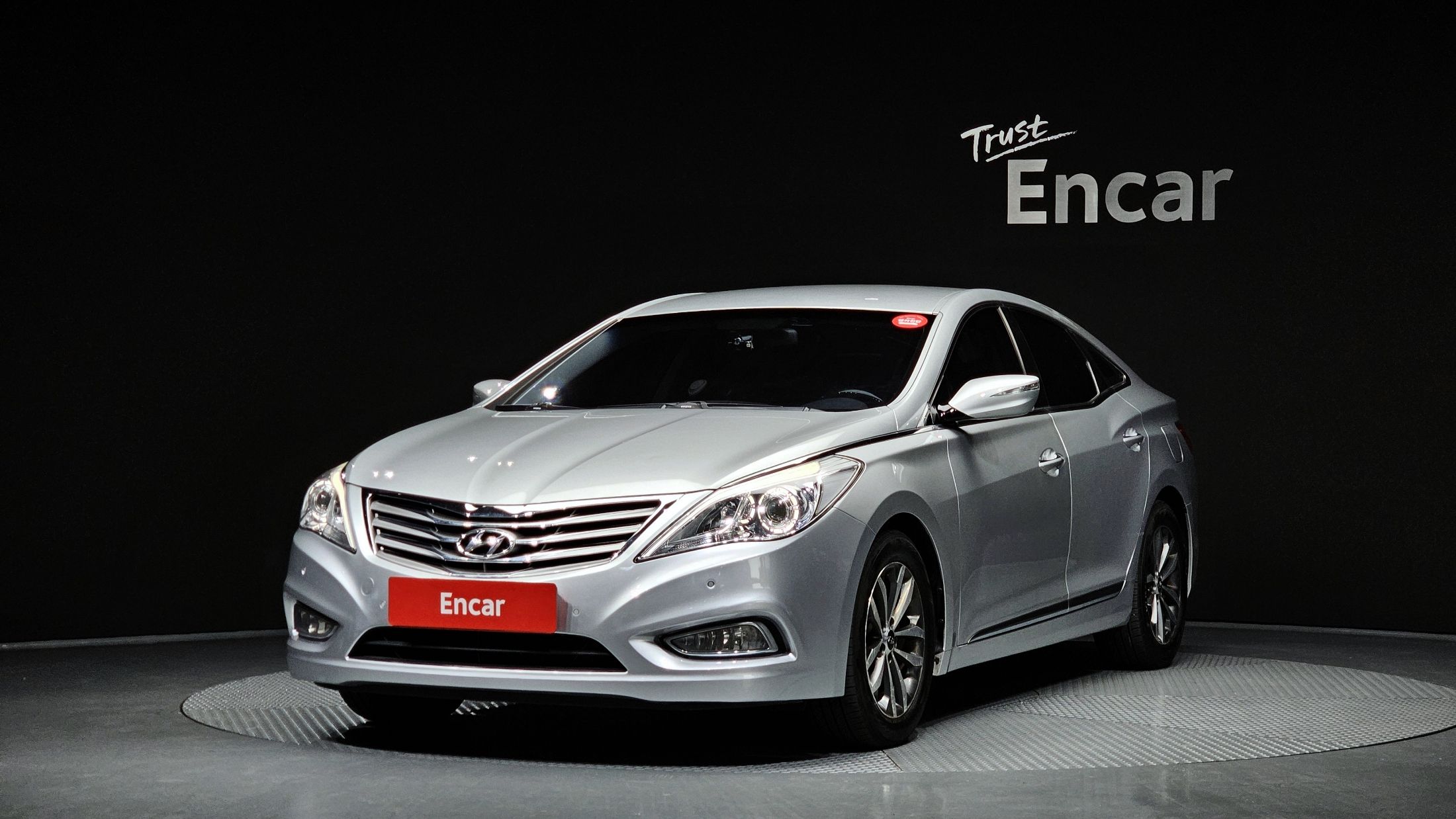HYUNDAI GRANDEUR HG 2012