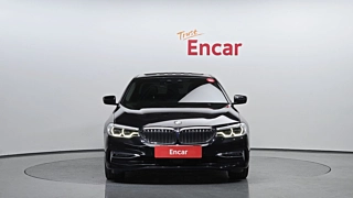 BMW 5-SERIES G30 2019