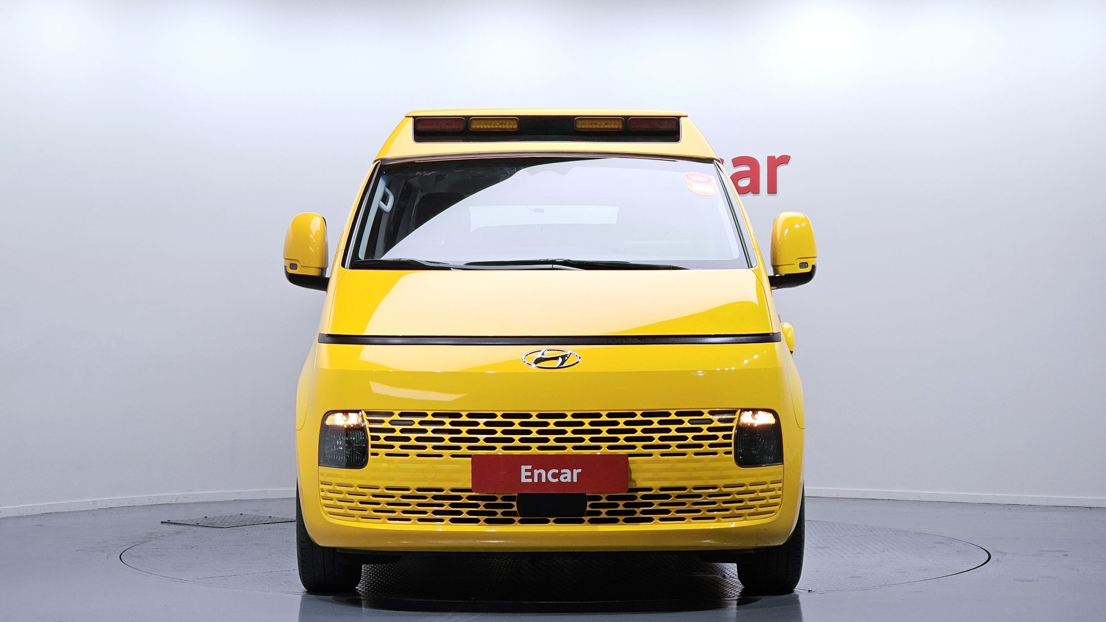 HYUNDAI STARIA 2022