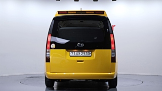 HYUNDAI STARIA 2022