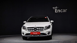 MERCEDES BENZ GLA-CLASS X156 2019