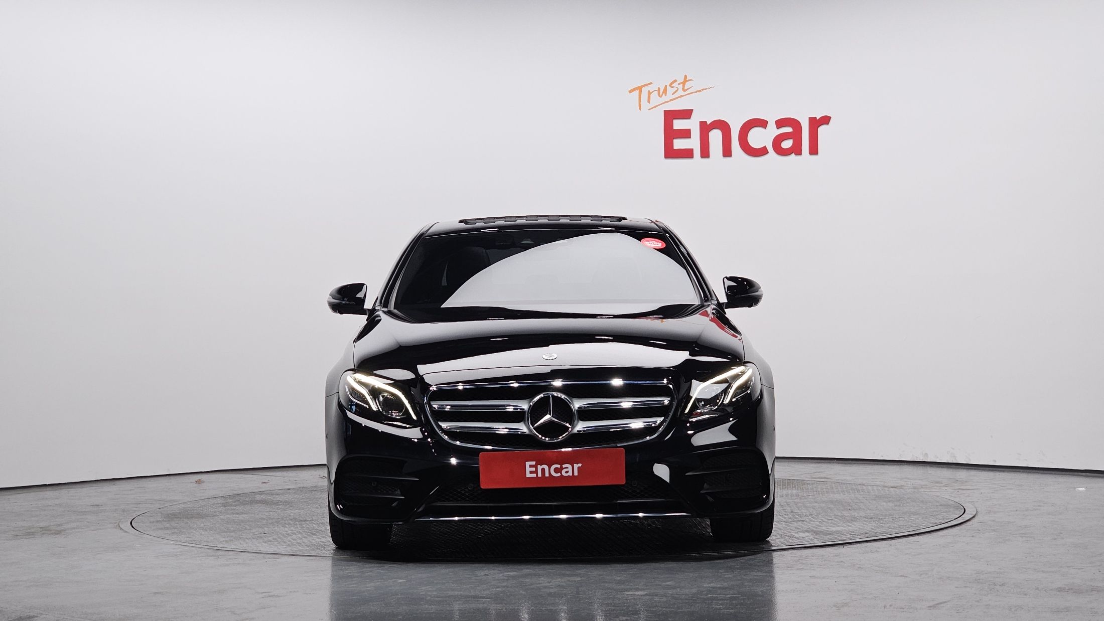 MERCEDES BENZ E-CLASS W213 2019