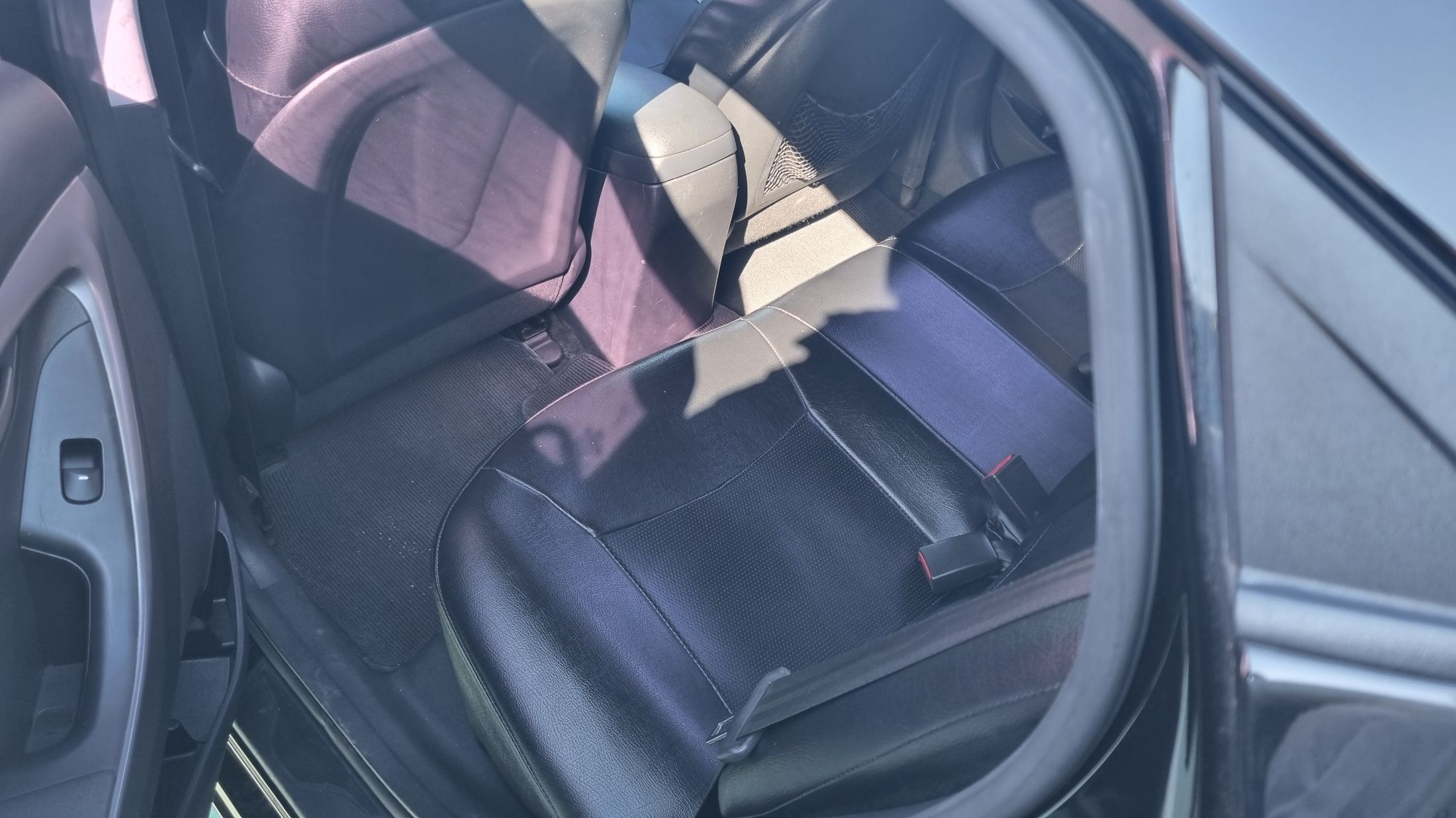 HYUNDAI AVANTE MD 2012