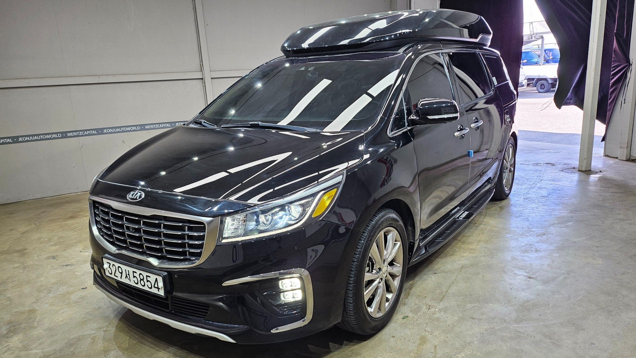 KIA CARNIVAL 2020