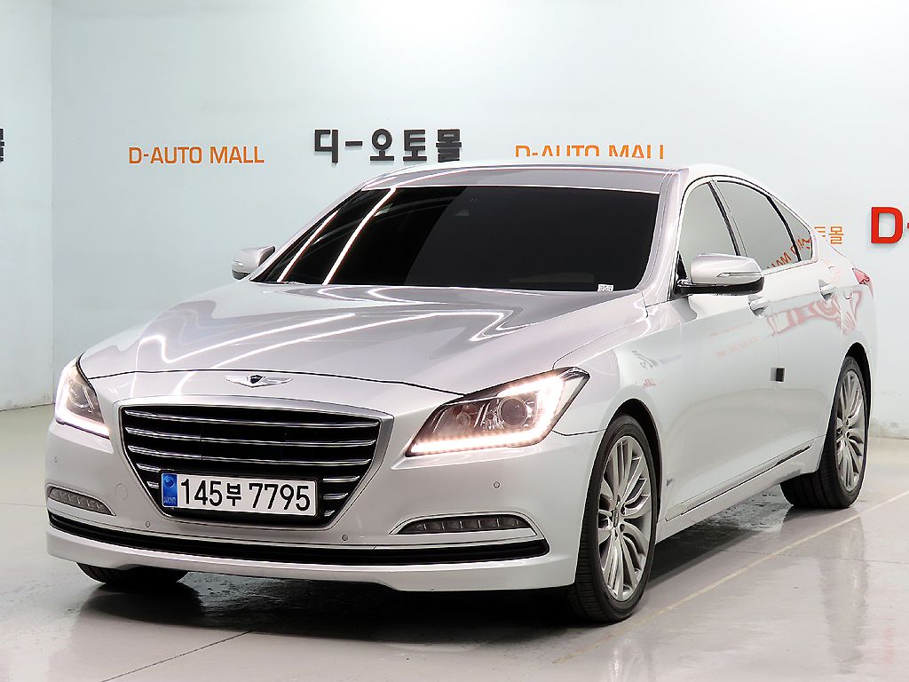 HYUNDAI GENESIS DH 2015