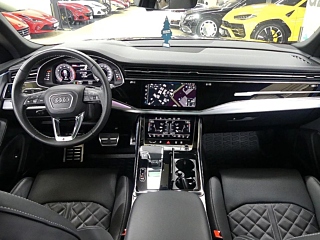 AUDI Q8 4M 2023