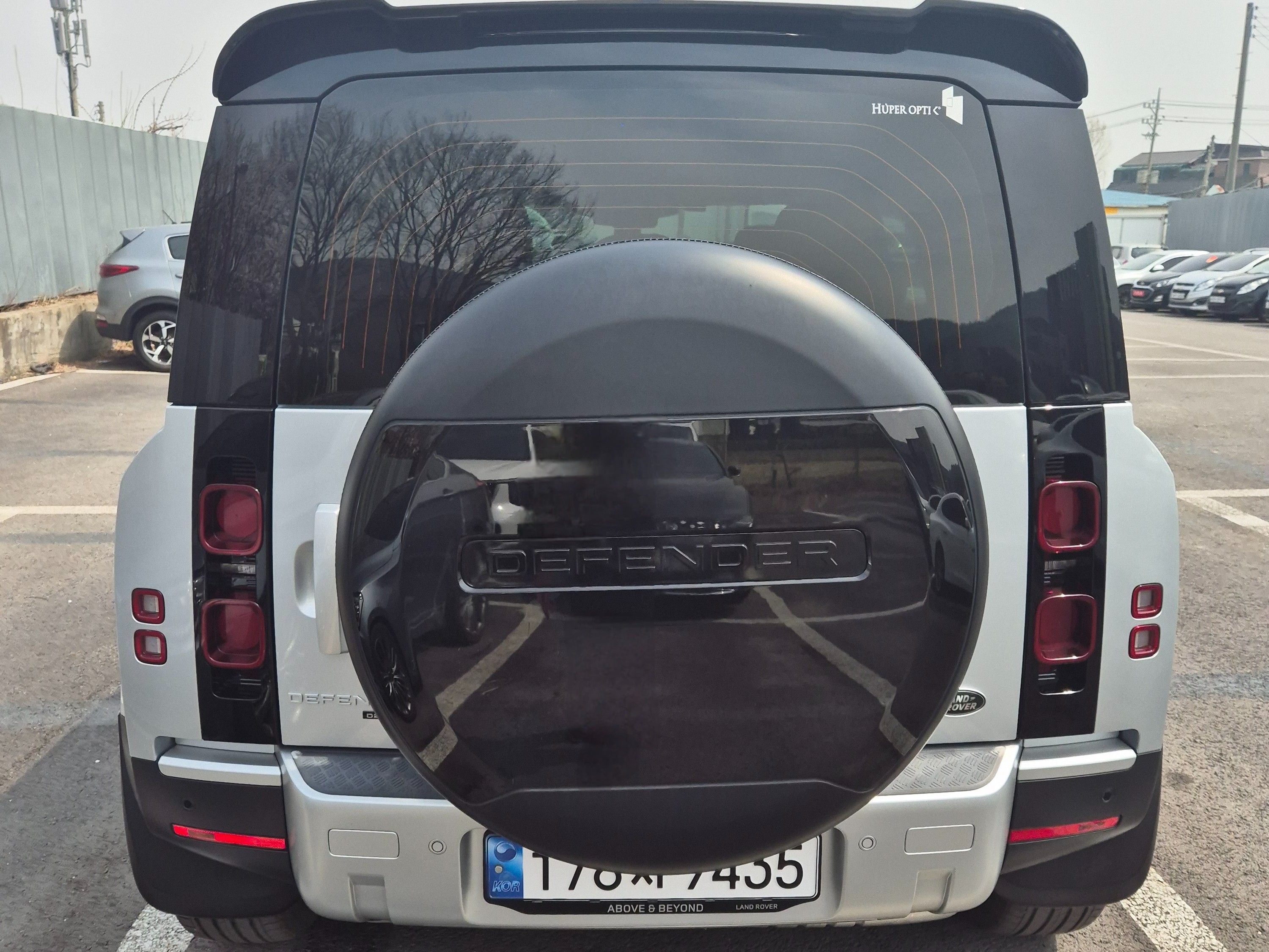 LAND ROVER DEFENDER L663